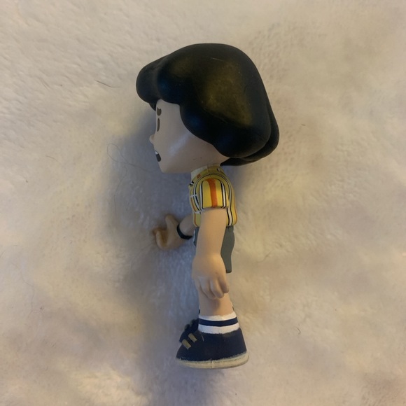 Netflix Stranger Things Season 3 Funko Mystery Mini Mike - Picture 3 of 4